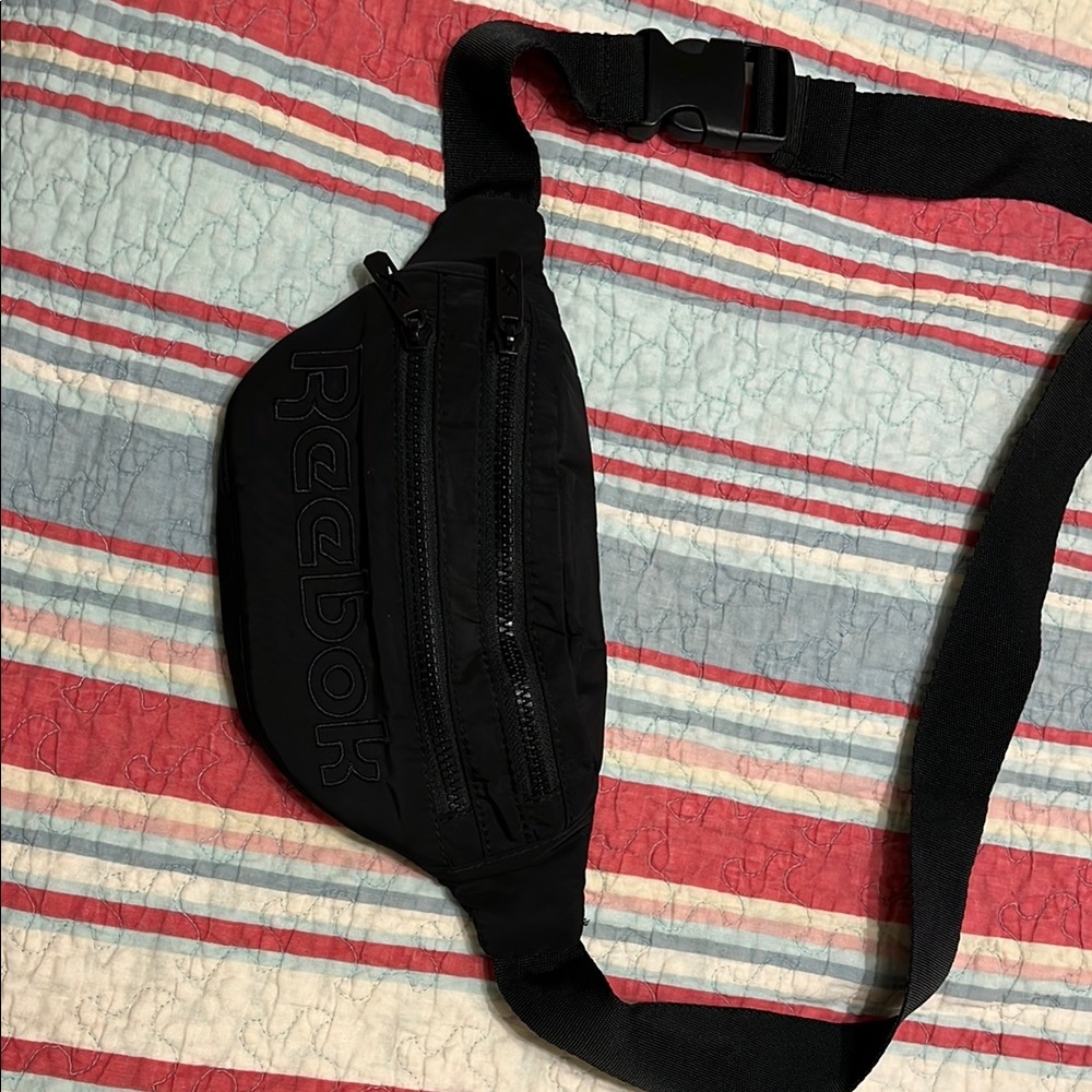 Reebok Black Men's Waist Bag